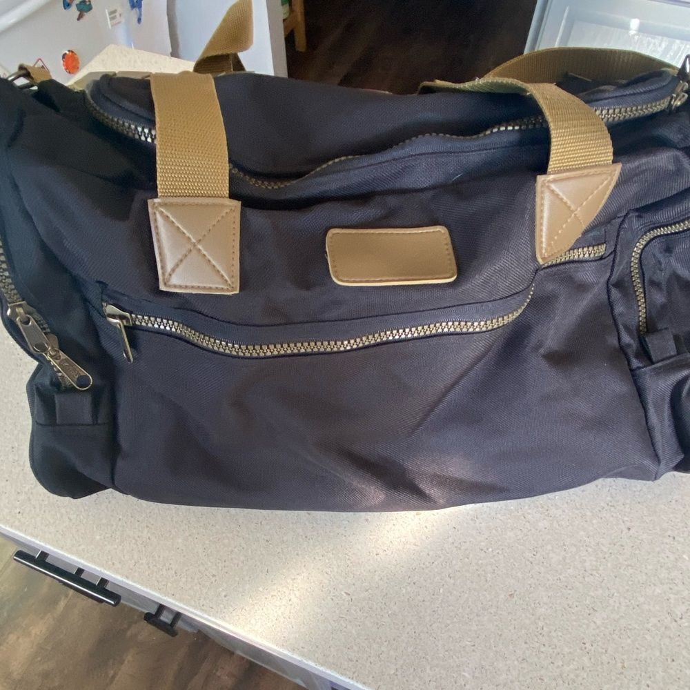 Toppers brand duffel bag
